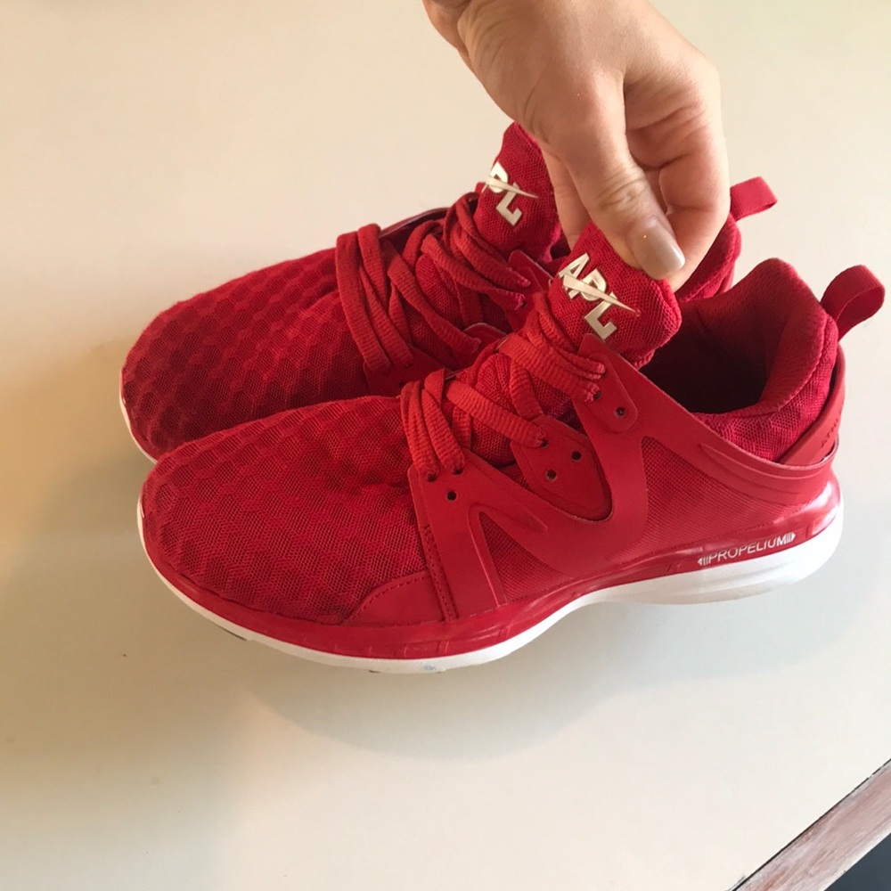 APL Shoes